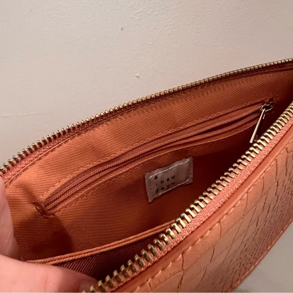 a new day Faux Alligator Clutch & Card Holder - Picture 4 of 6